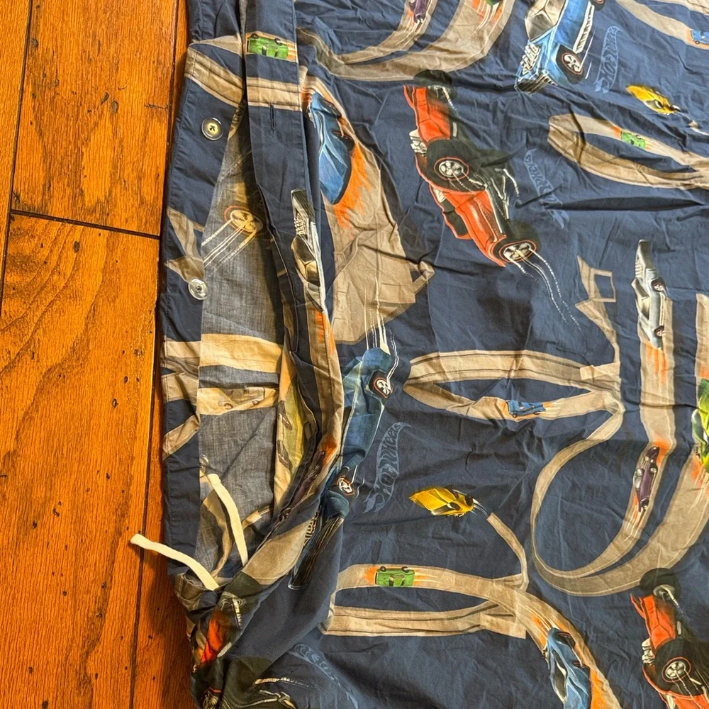 Pottery Barn Kids Hot Wheels Twin Duvet with Two Standard Shams - Picture 6 of 8